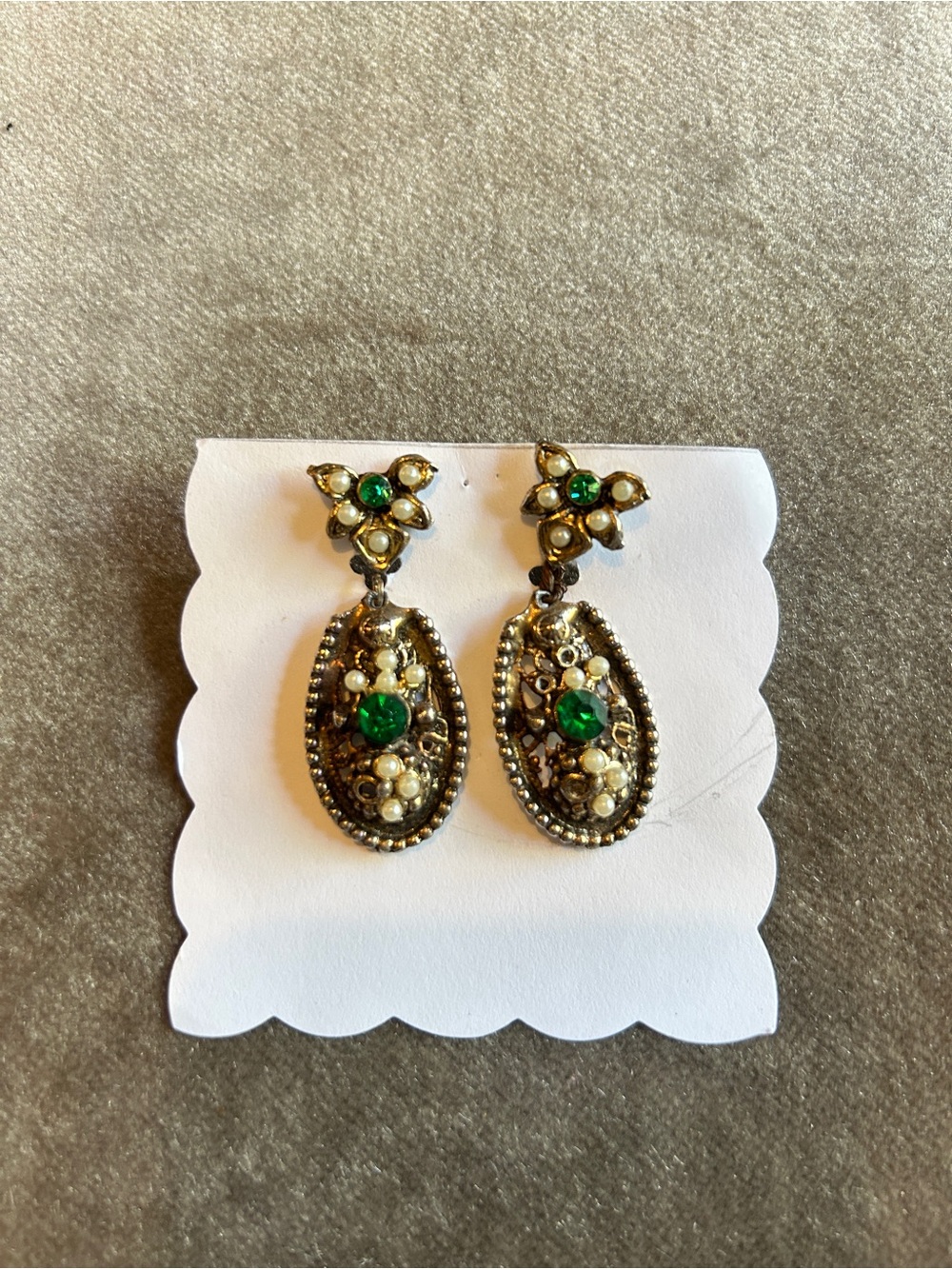 Vintage-Inspired Green Crystal and Pearl Drop screw back Earrings
